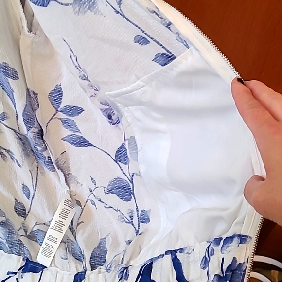 NWOT Chico's bomber sryle jacket - Picture 5 of 6